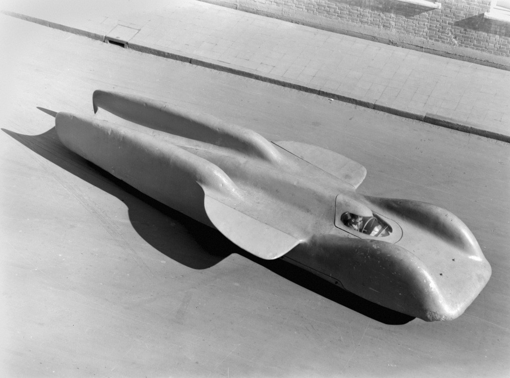 Mercedes-Benz T 80 world record project car, showcasing its aerodynamic design and historical significance.